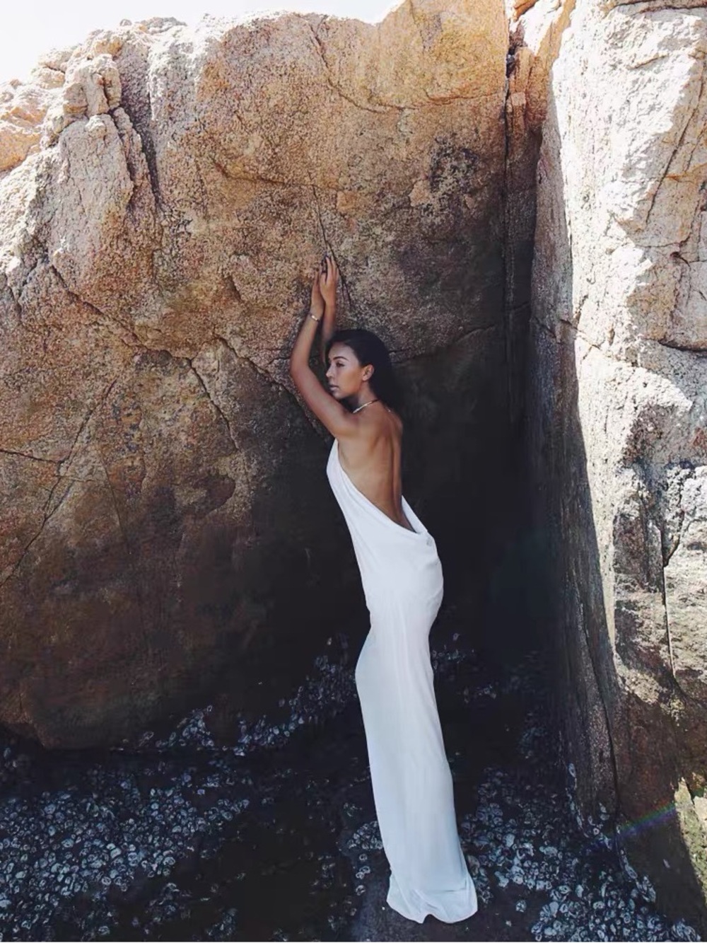 Elegant White Backless Maxi Dress